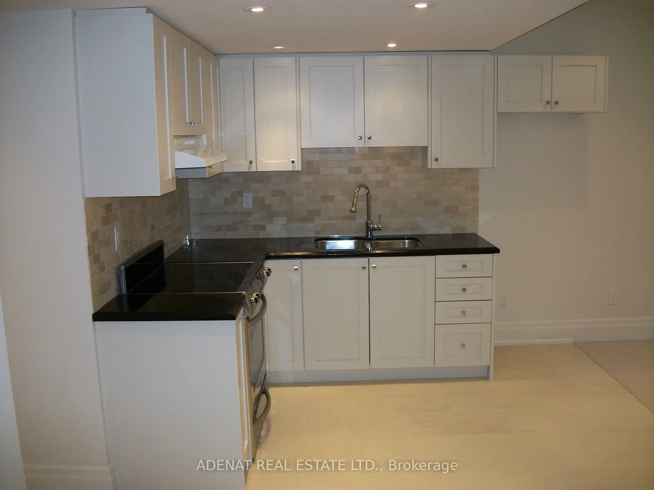 33, YOEMANS, Clanton Park, Toronto
