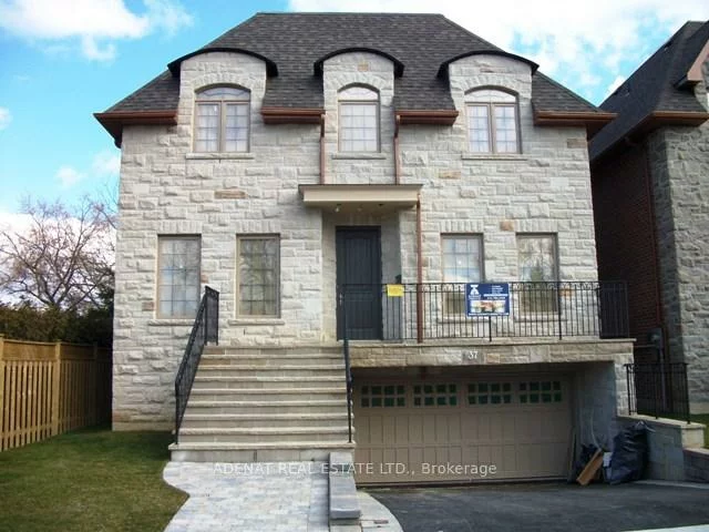 33, YOEMANS, Clanton Park, Toronto