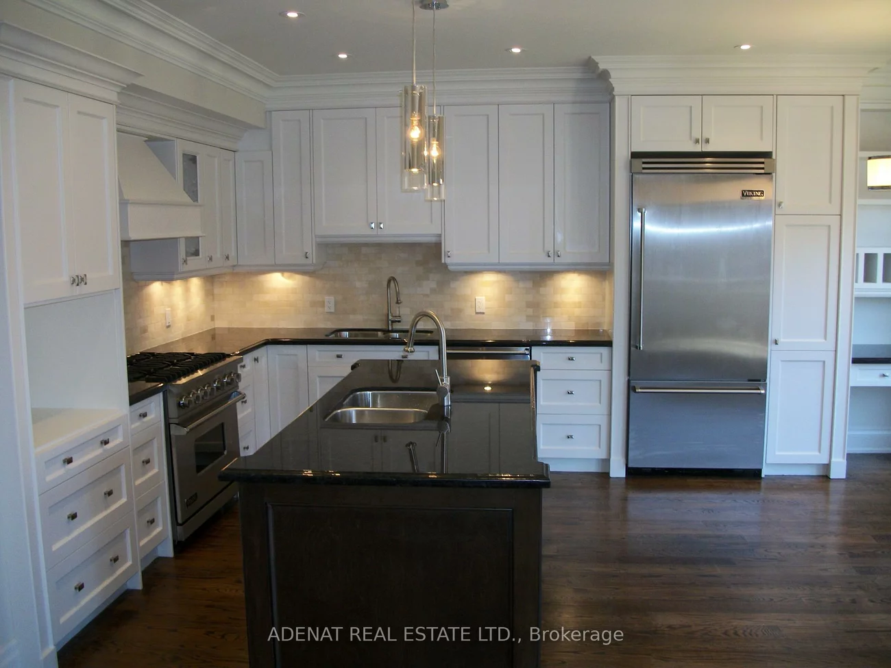 33, YOEMANS, Clanton Park, Toronto