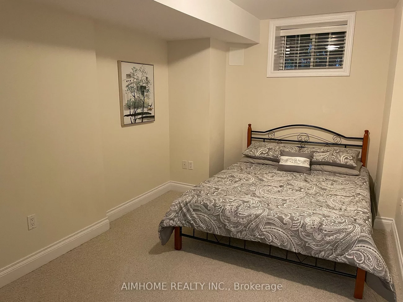10, Hoyle, Mount Pleasant East, Toronto