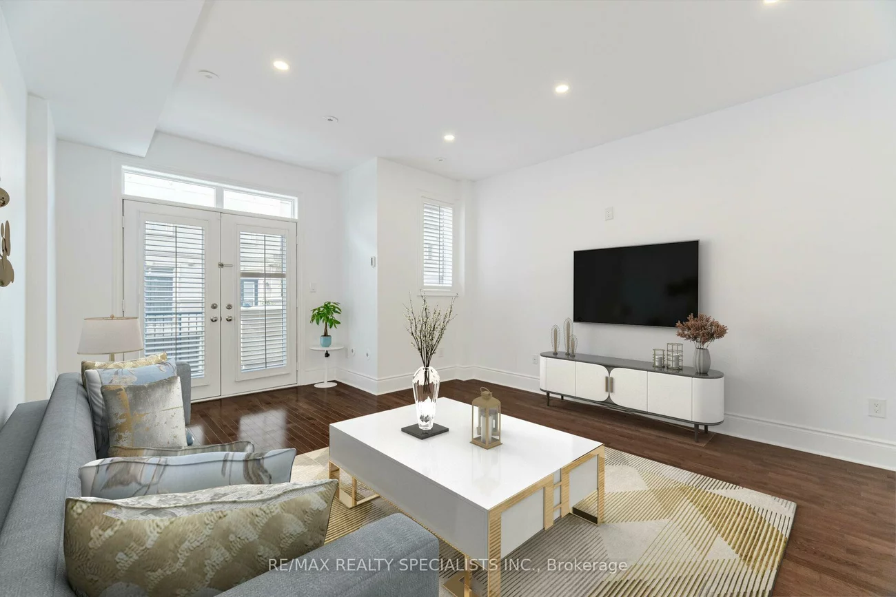8C, Clairtrell, Willowdale East, Toronto