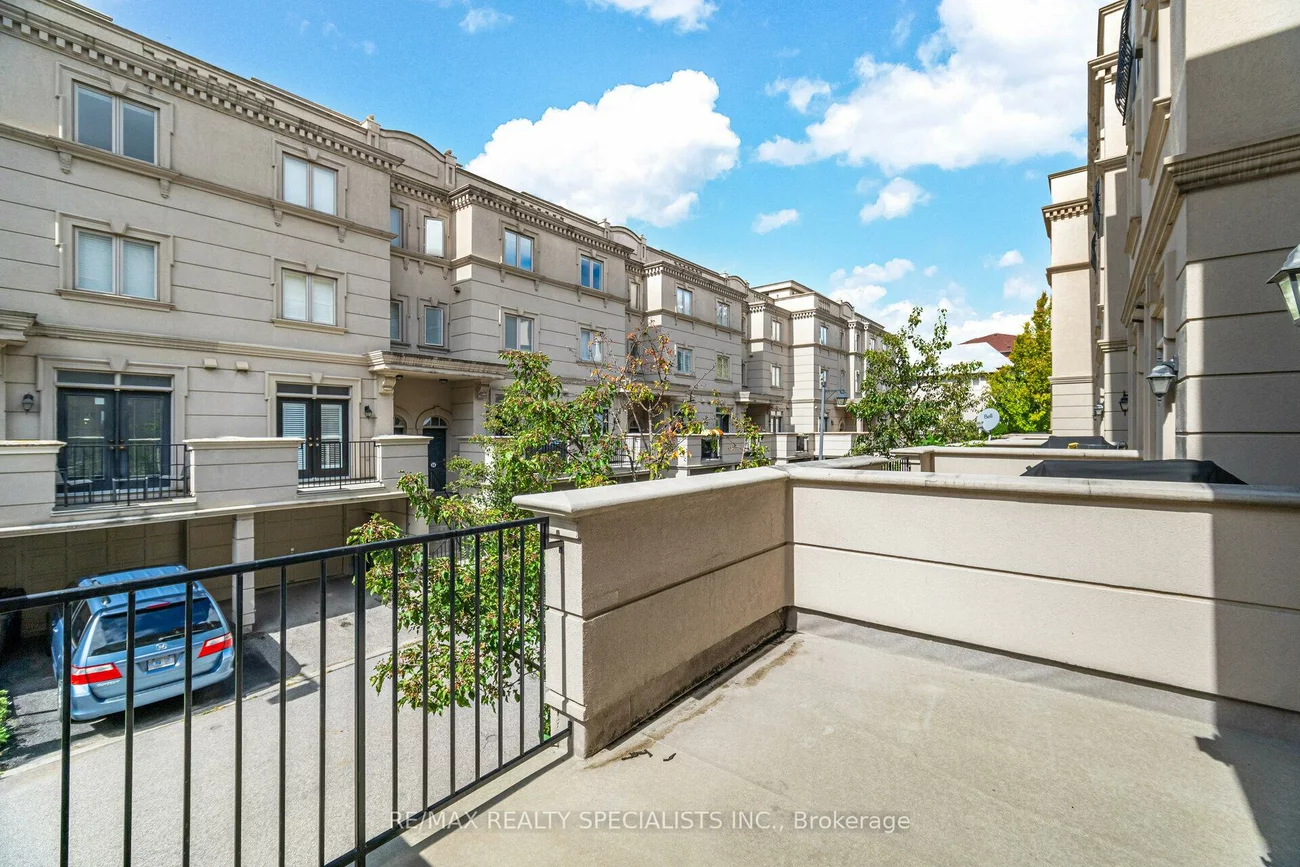 8C, Clairtrell, Willowdale East, Toronto