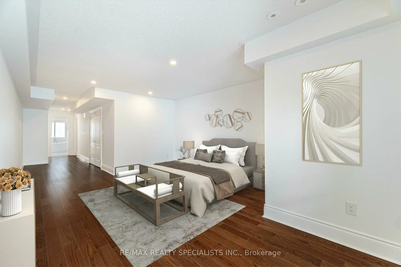 8C, Clairtrell, Willowdale East, Toronto