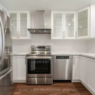 8C, Clairtrell, Willowdale East, Toronto