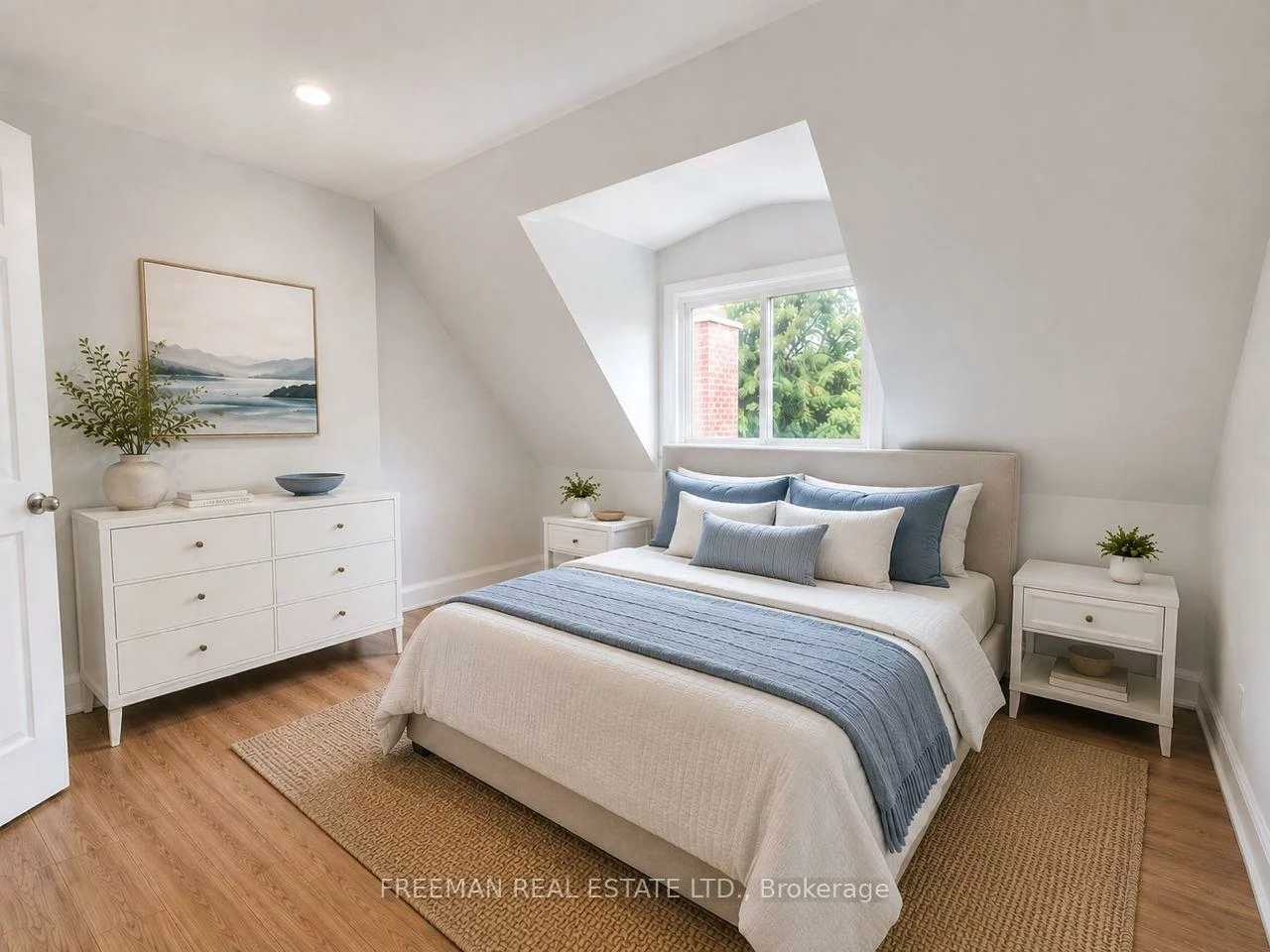 342, Howland, Annex, Toronto