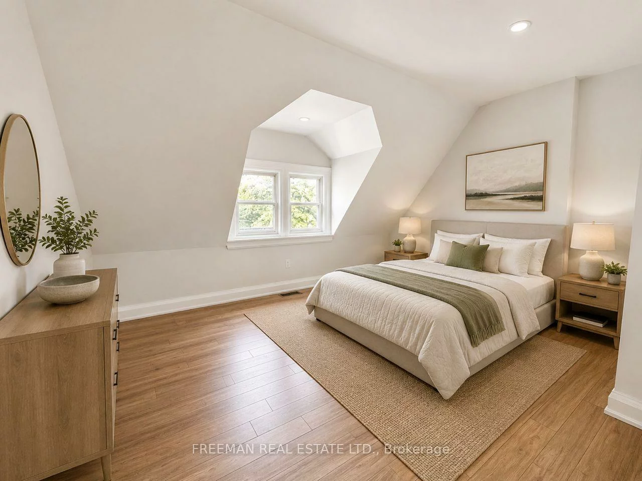 342, Howland, Annex, Toronto