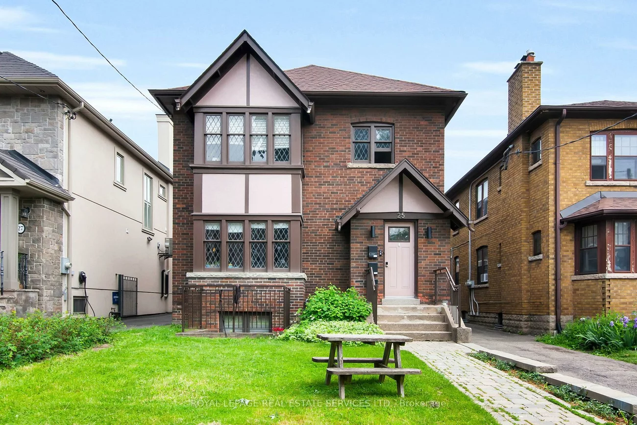 25, Braemar, Yonge-Eglinton, Toronto