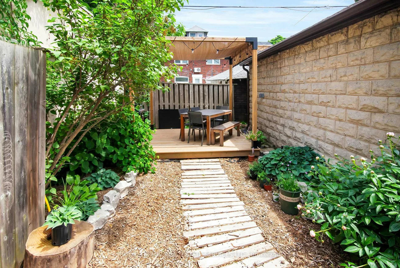 25, Braemar, Yonge-Eglinton, Toronto