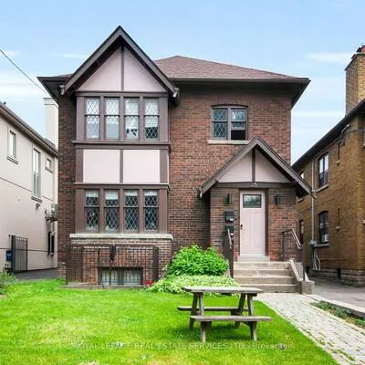 25, Braemar, Yonge-Eglinton, Toronto