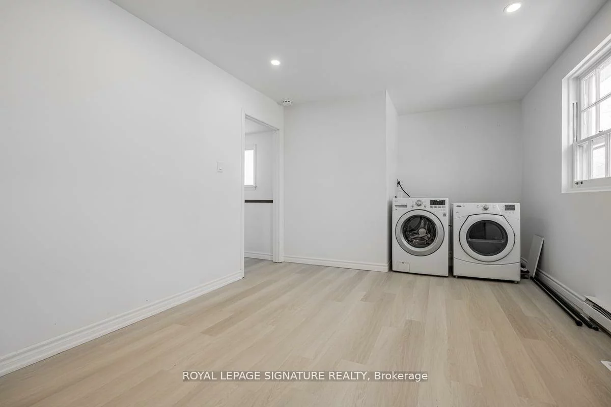 54, Tuscarora, Pleasant View, Toronto