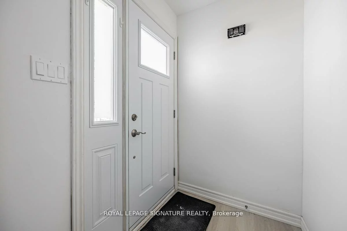 54, Tuscarora, Pleasant View, Toronto