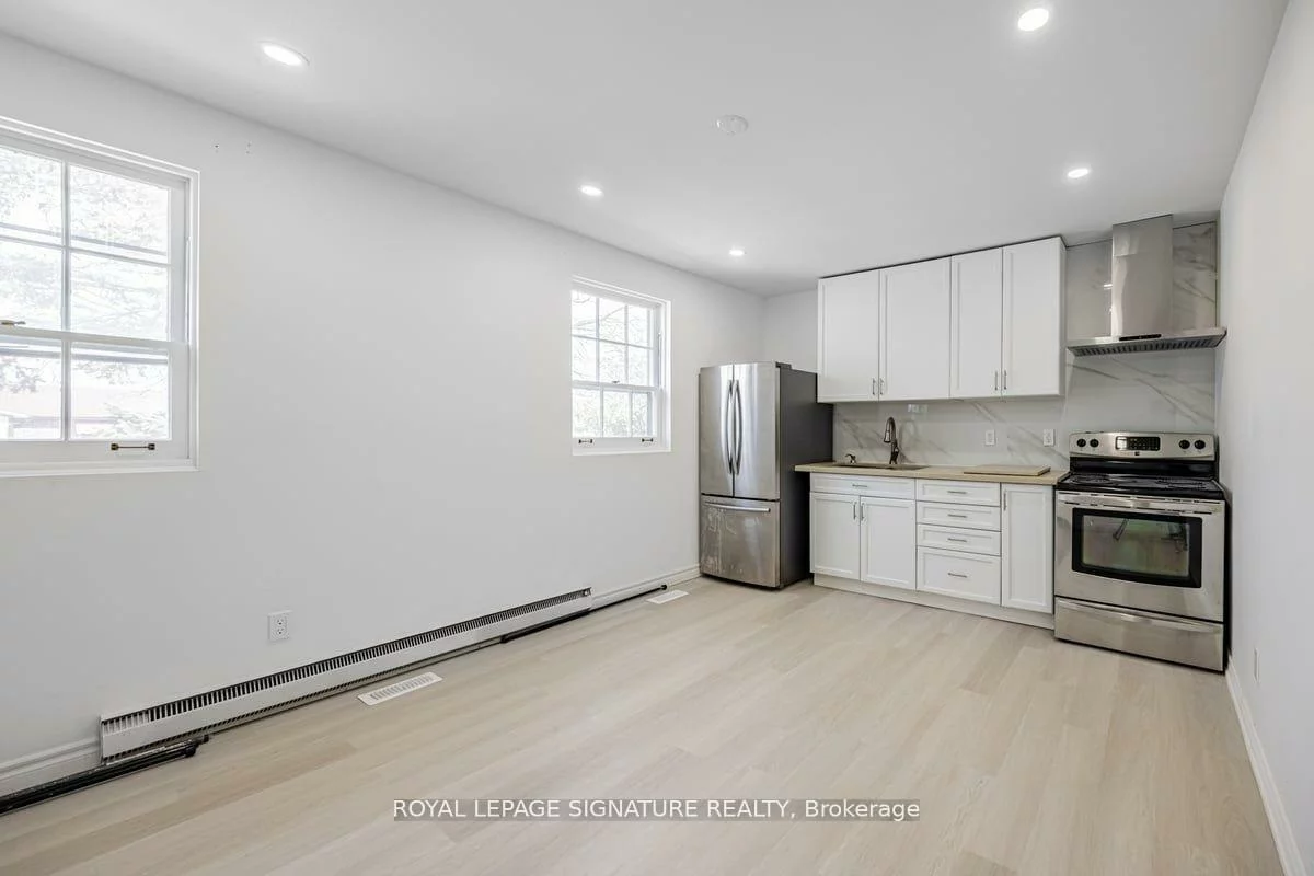 54, Tuscarora, Pleasant View, Toronto