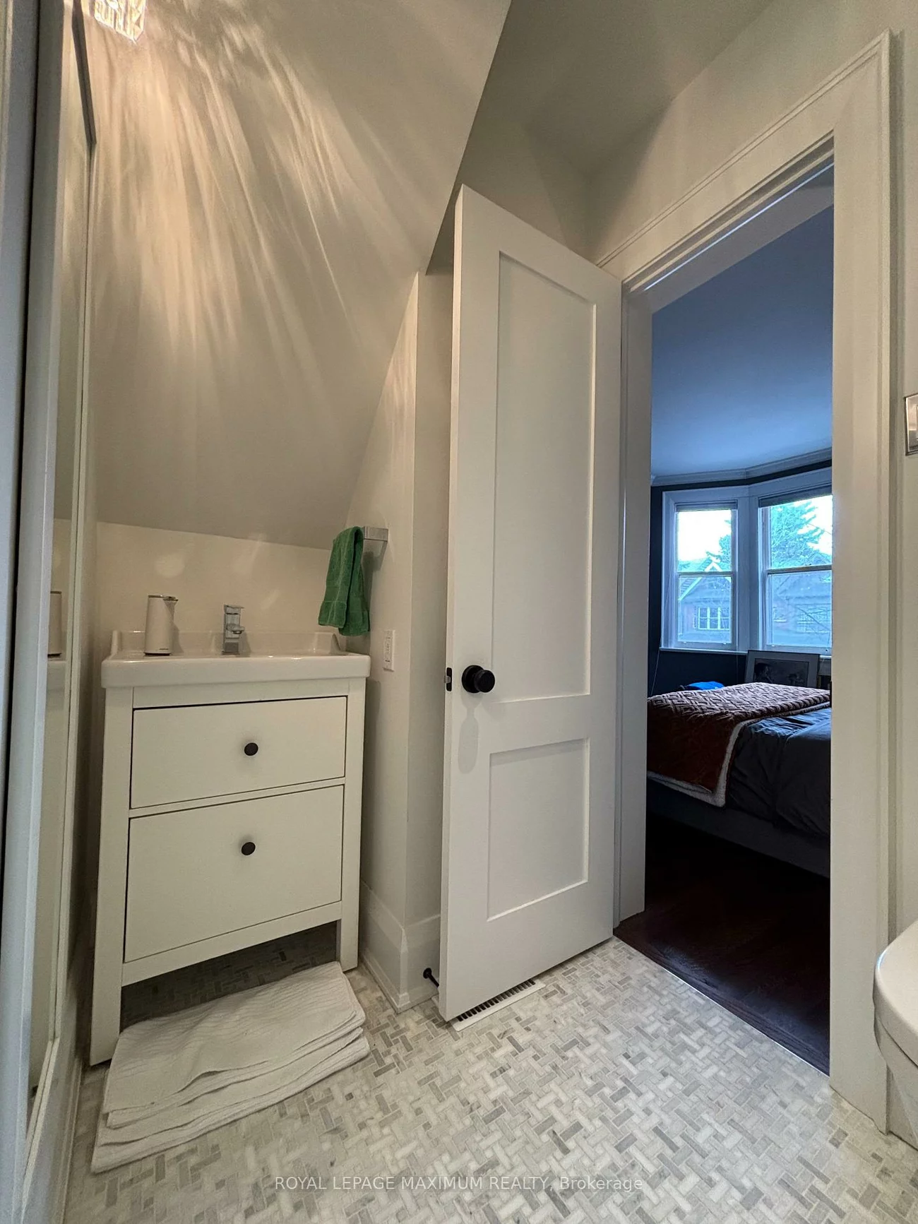 47, Vermont, Annex, Toronto
