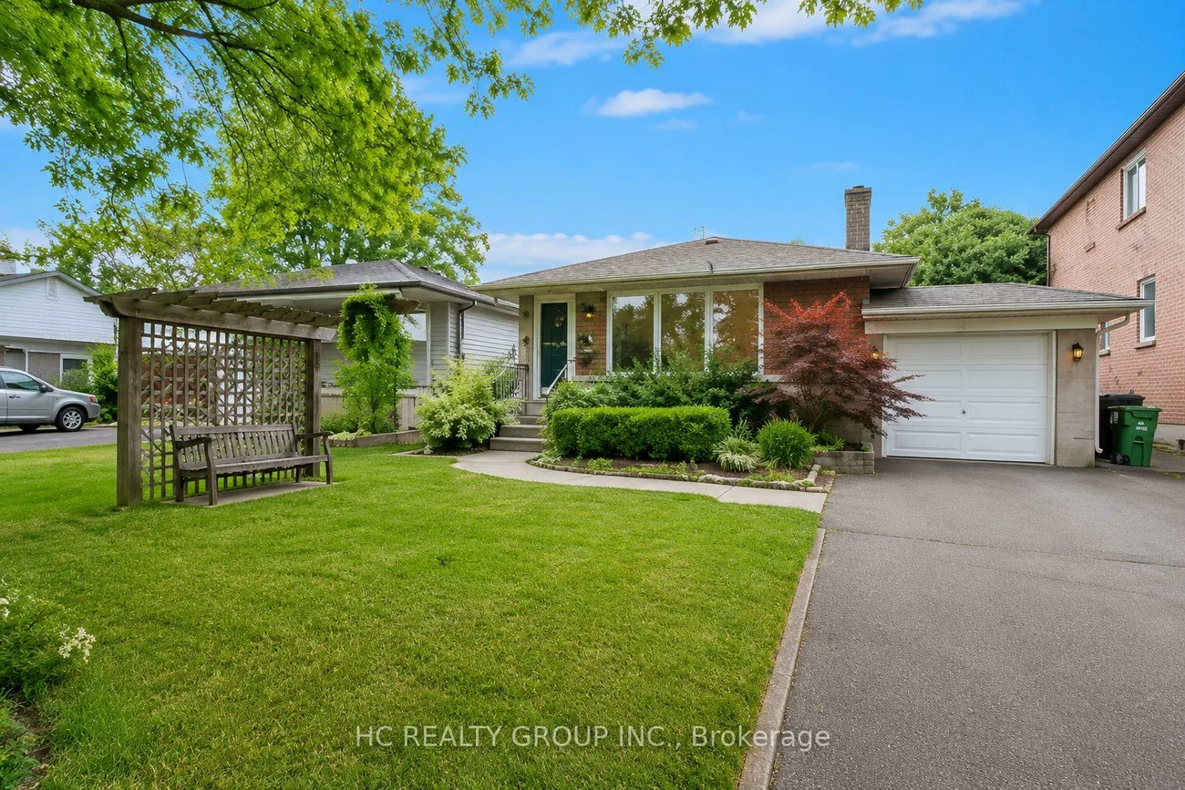 980, Lillian, Newtonbrook East, Toronto