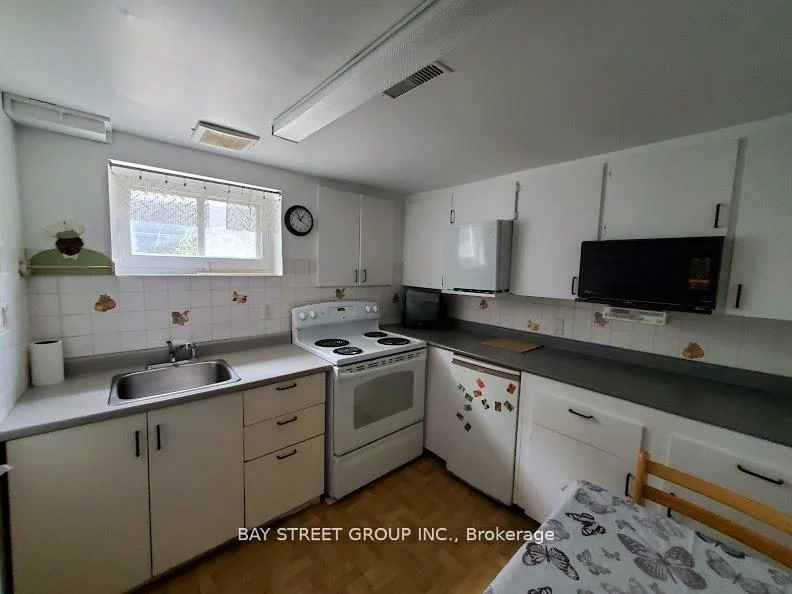 73, Regatta, Newtonbrook West, Toronto