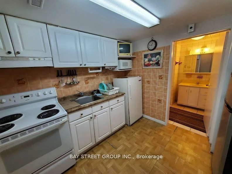 73, Regatta, Newtonbrook West, Toronto