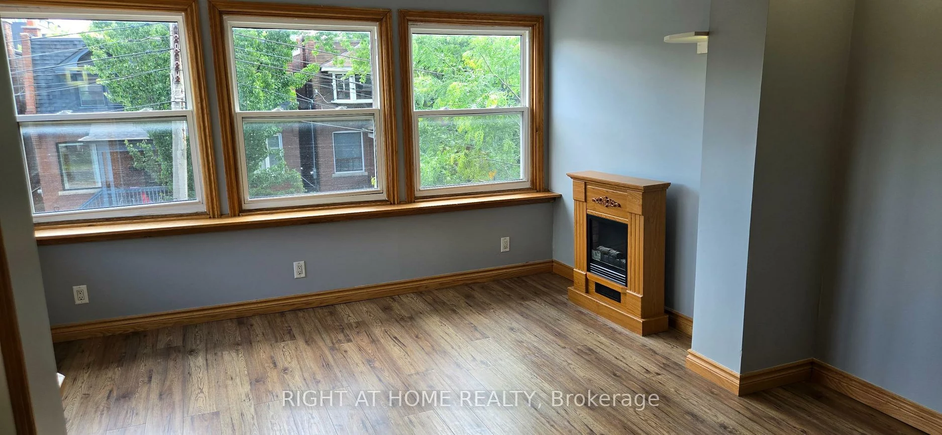 258, Howland, Annex, Toronto