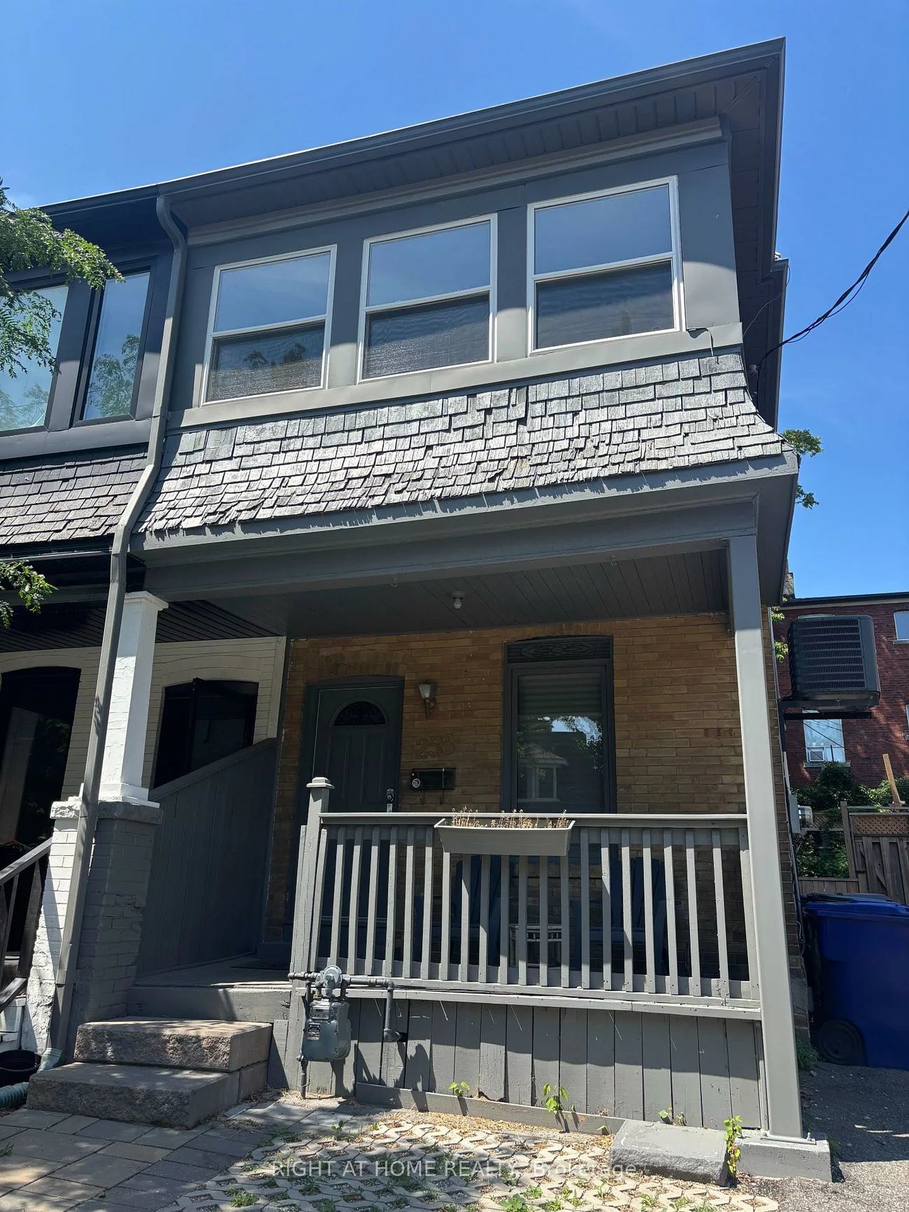258, Howland, Annex, Toronto