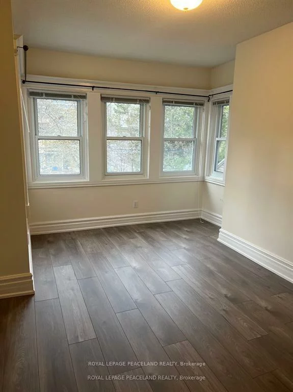 50, Manor, Mount Pleasant West, Toronto