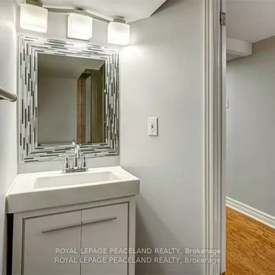 50, Manor, Mount Pleasant West, Toronto