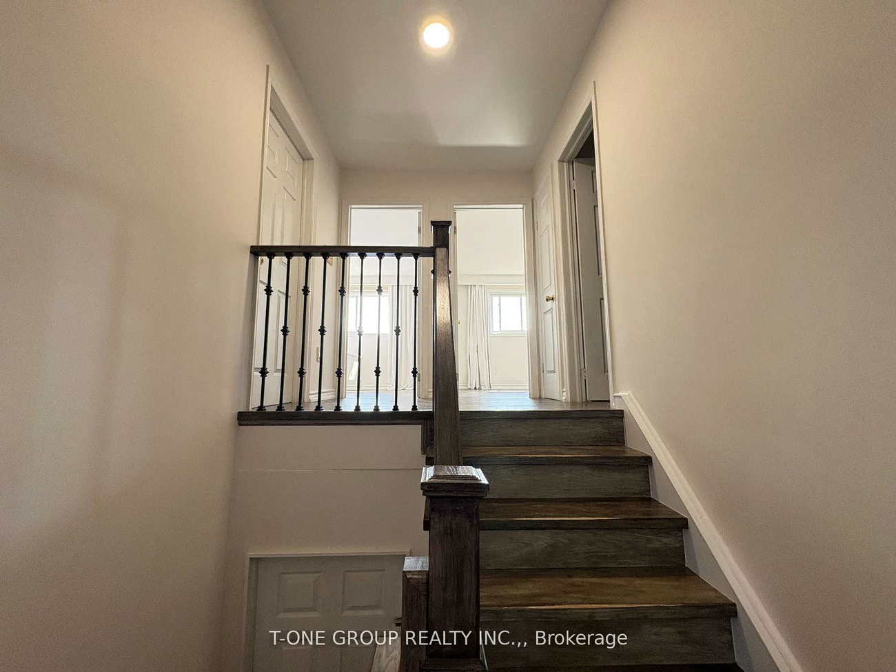 34, Navaho, Pleasant View, Toronto
