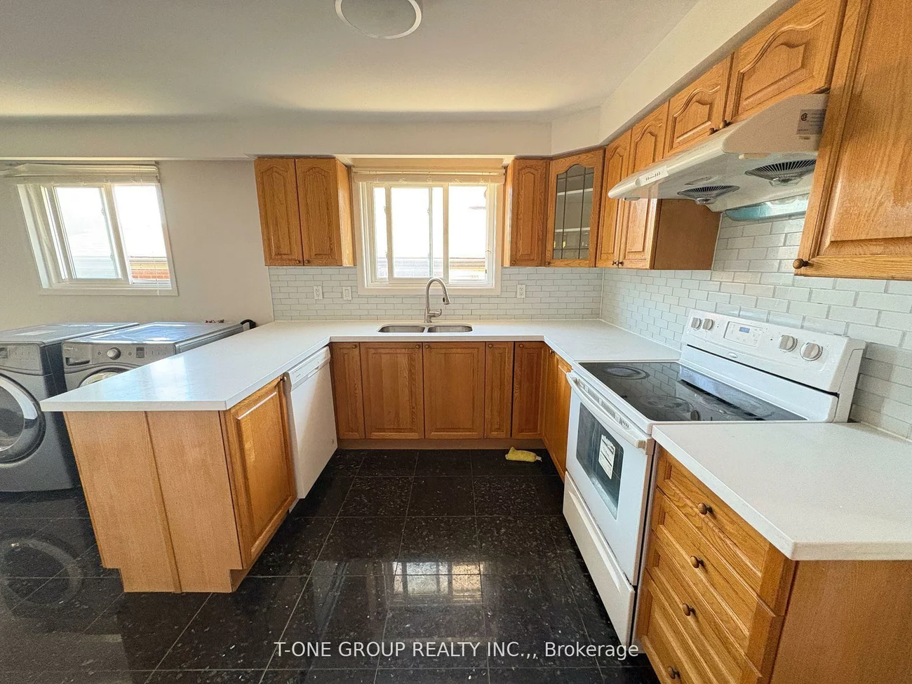 34, Navaho, Pleasant View, Toronto