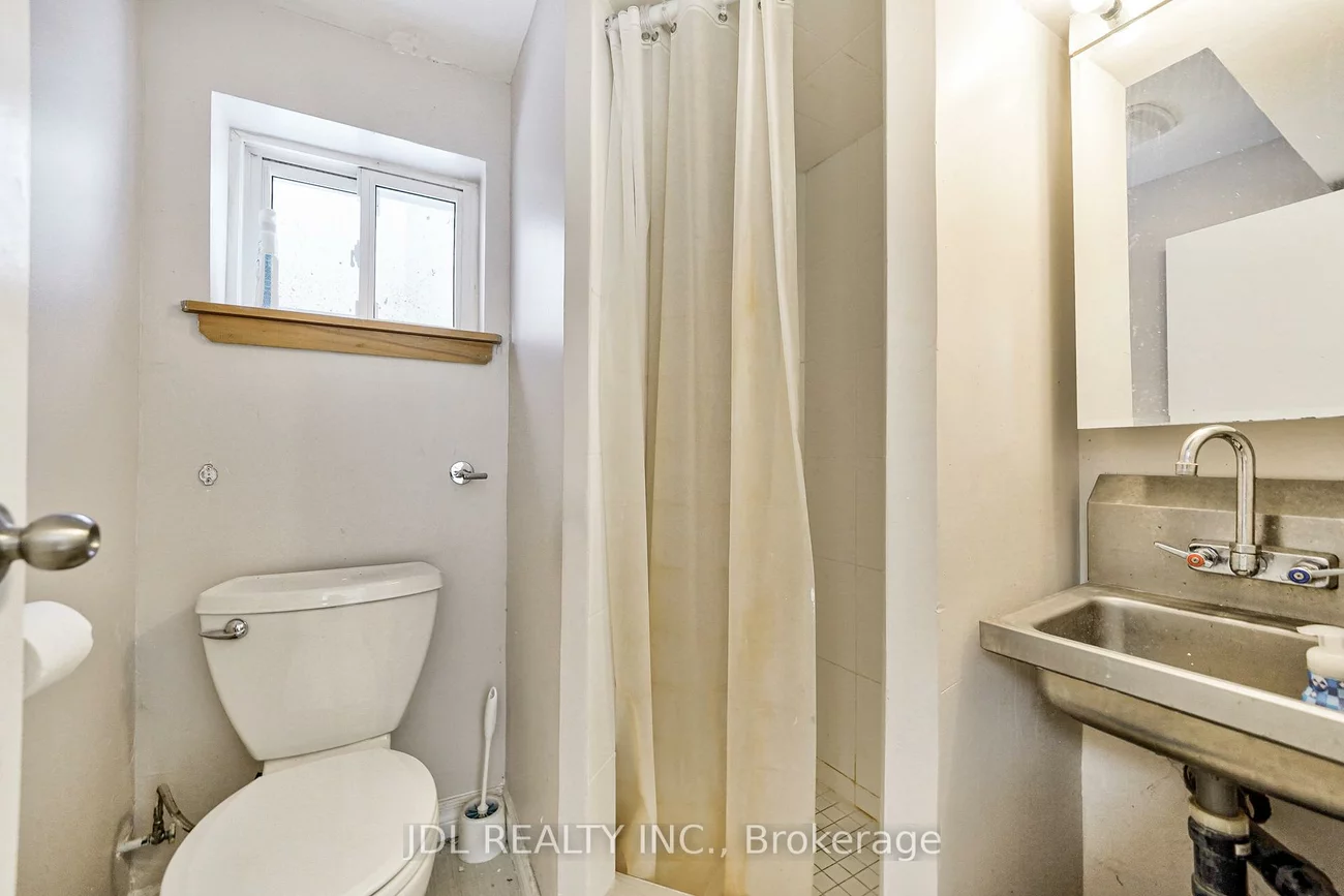 150, Banff, Mount Pleasant East, Toronto