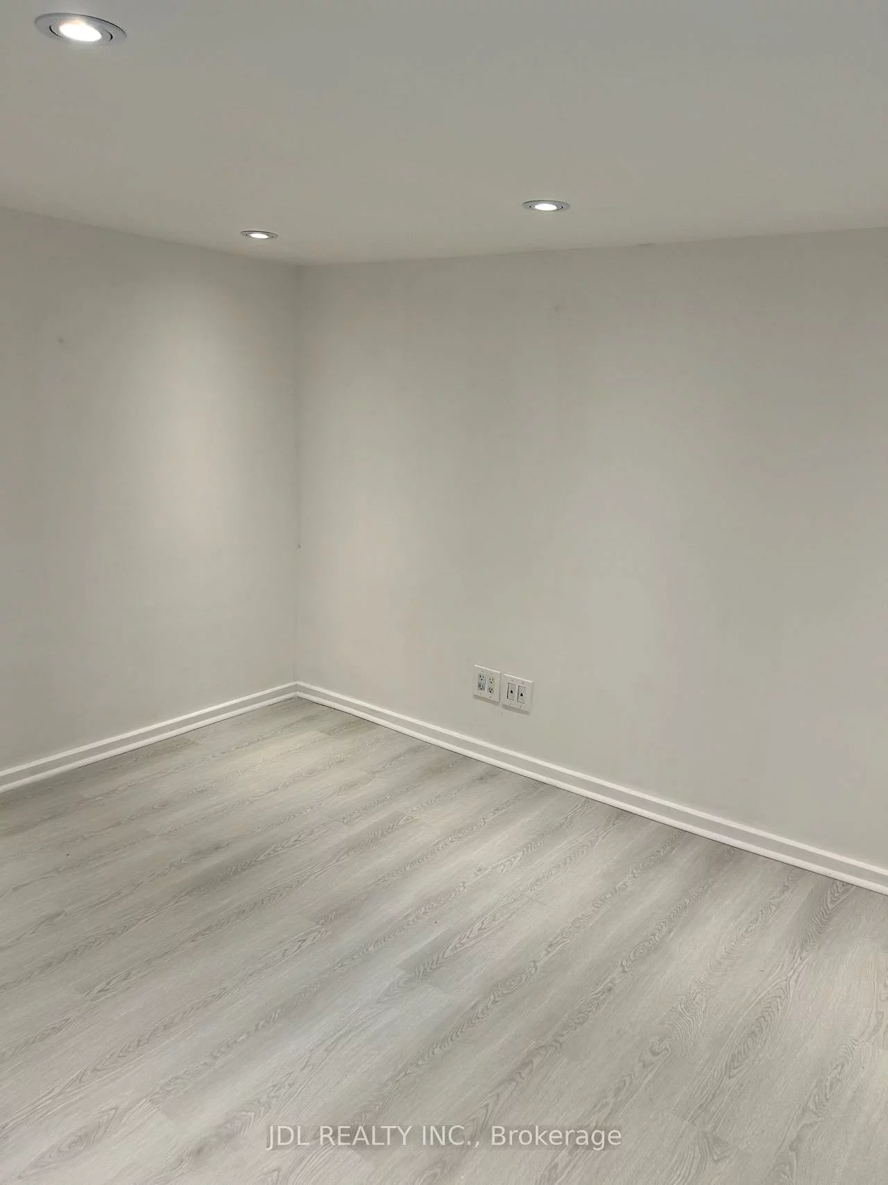 150, Banff, Mount Pleasant East, Toronto