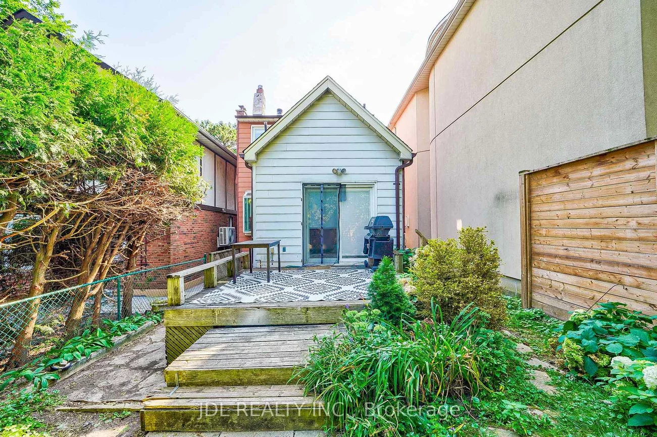 150, Banff, Mount Pleasant East, Toronto