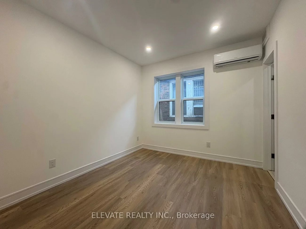76, Burnaby, Lawrence Park South, Toronto