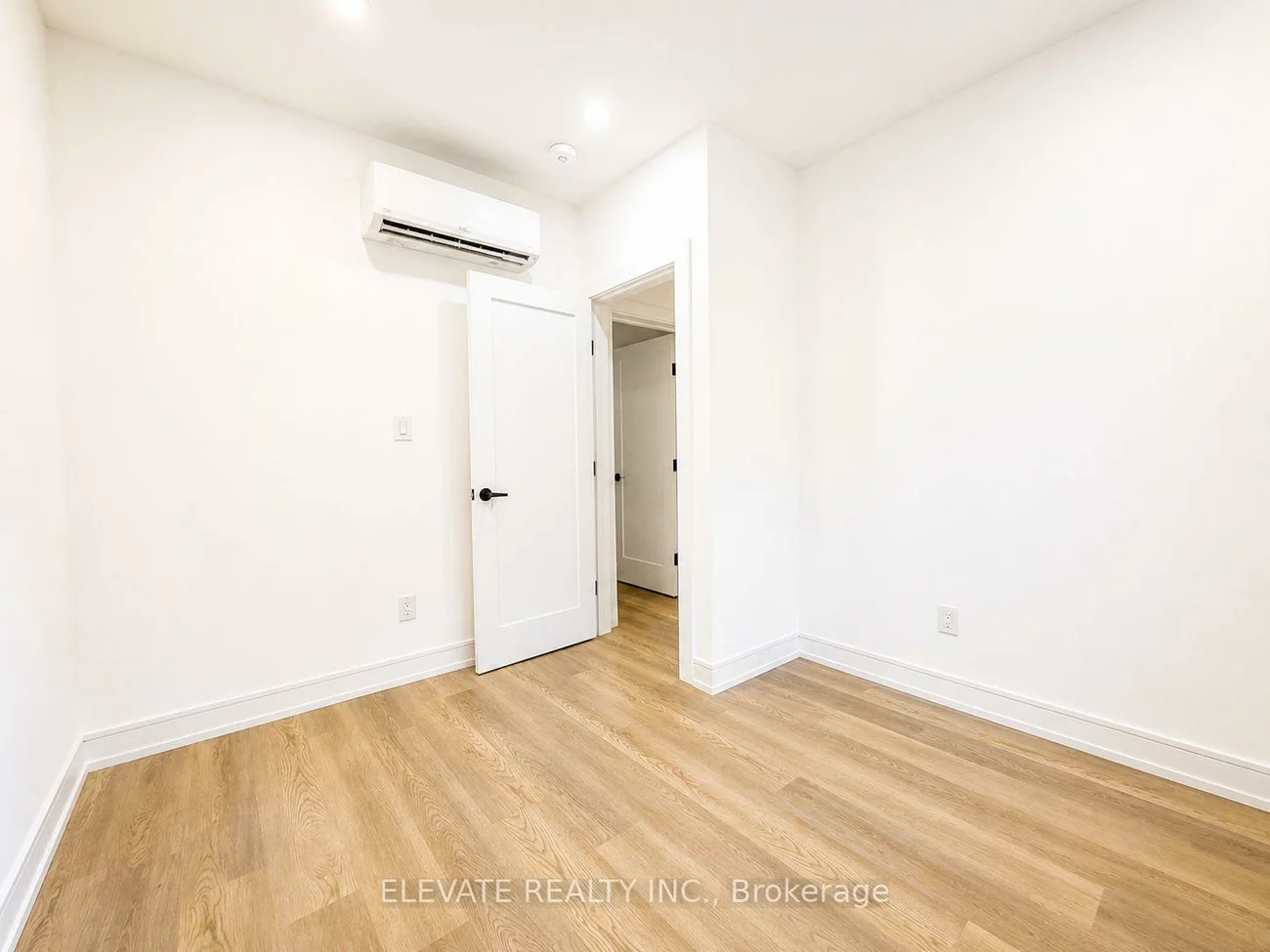 76, Burnaby, Lawrence Park South, Toronto