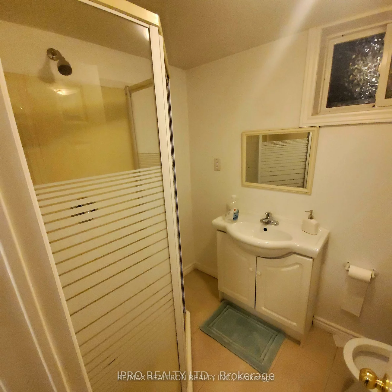 16, Cresthaven, Hillcrest Village, Toronto