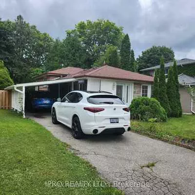 16, Cresthaven, Hillcrest Village, Toronto