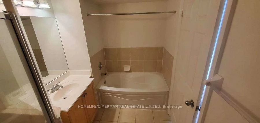 21, FARRELL, Willowdale West, Toronto