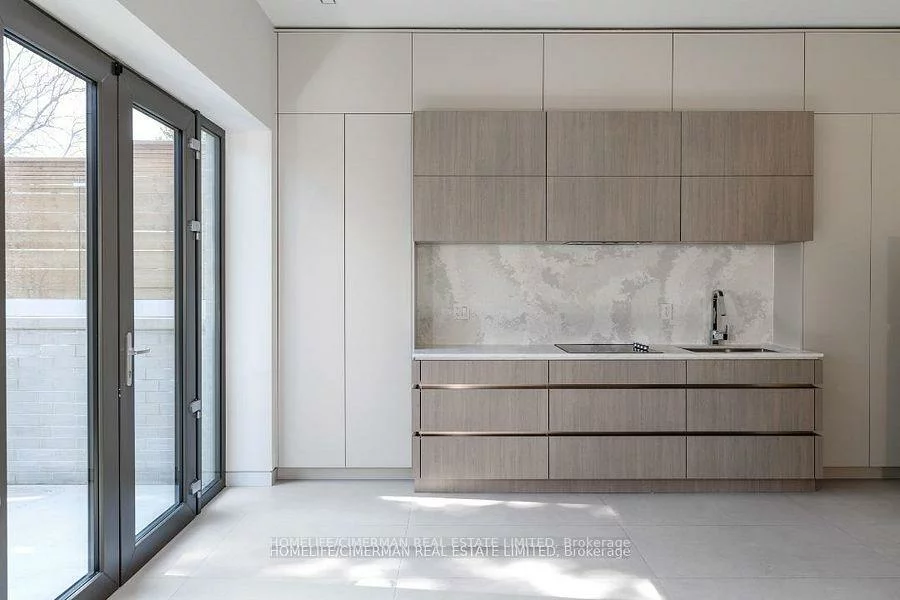 21, FARRELL, Willowdale West, Toronto