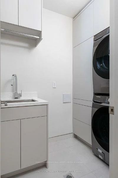 21, FARRELL, Willowdale West, Toronto