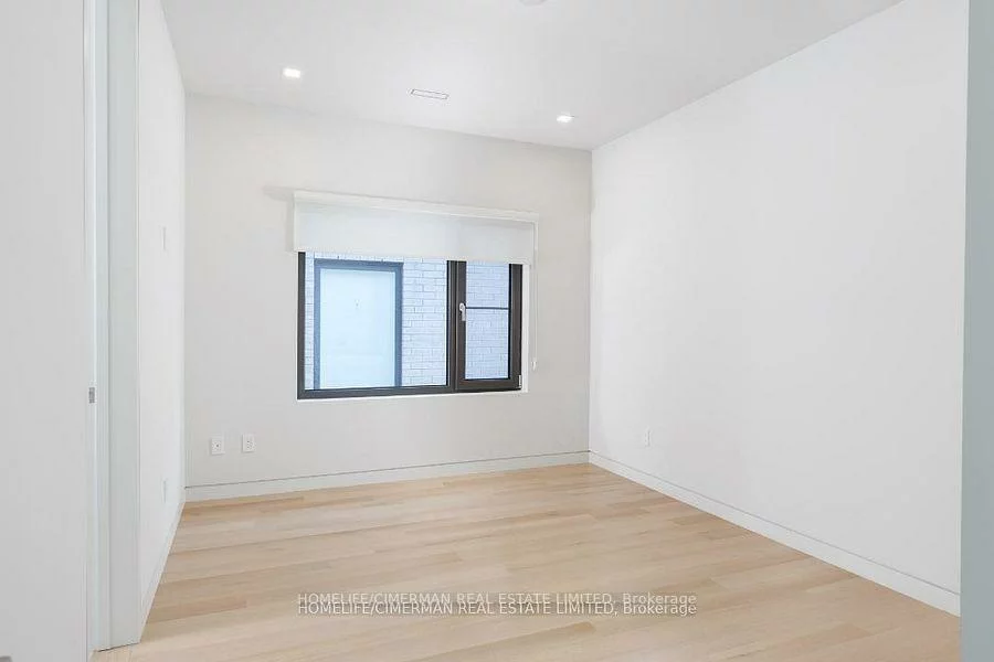21, FARRELL, Willowdale West, Toronto