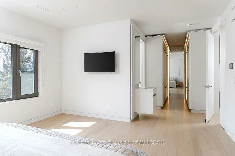 21, FARRELL, Willowdale West, Toronto