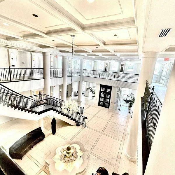 21, FARRELL, Willowdale West, Toronto