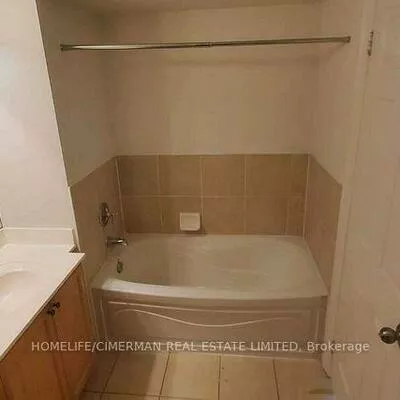 21, FARRELL, Willowdale West, Toronto