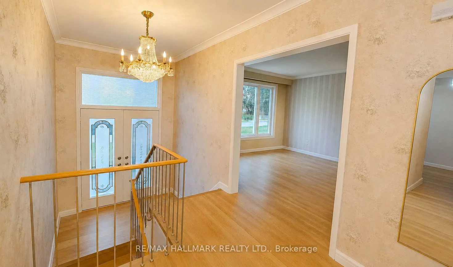 33, Sumner Heights, Bayview Village, Toronto