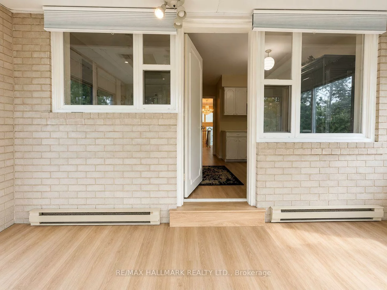 33, Sumner Heights, Bayview Village, Toronto