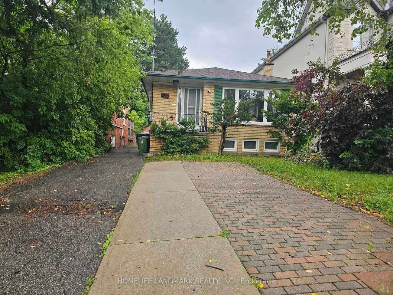 155, Churchill, Willowdale West, Toronto