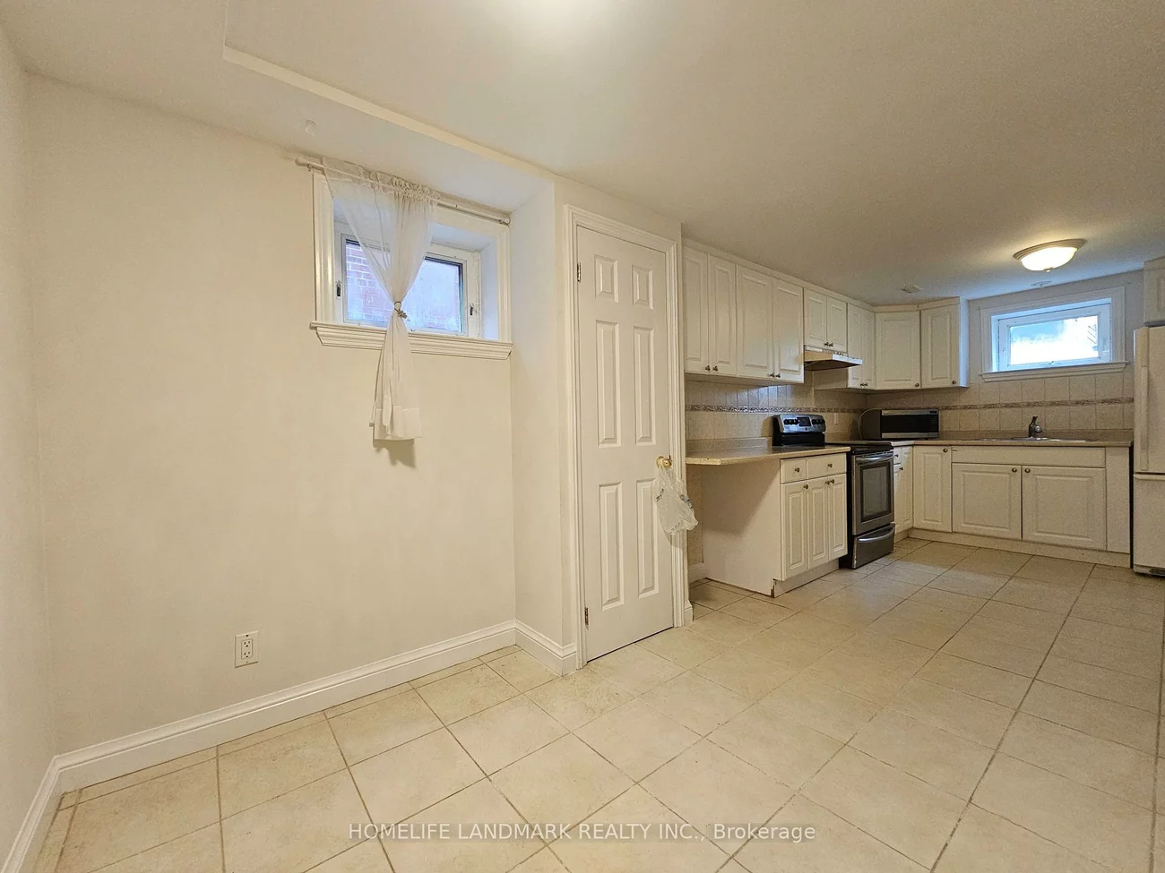 155, Churchill, Willowdale West, Toronto