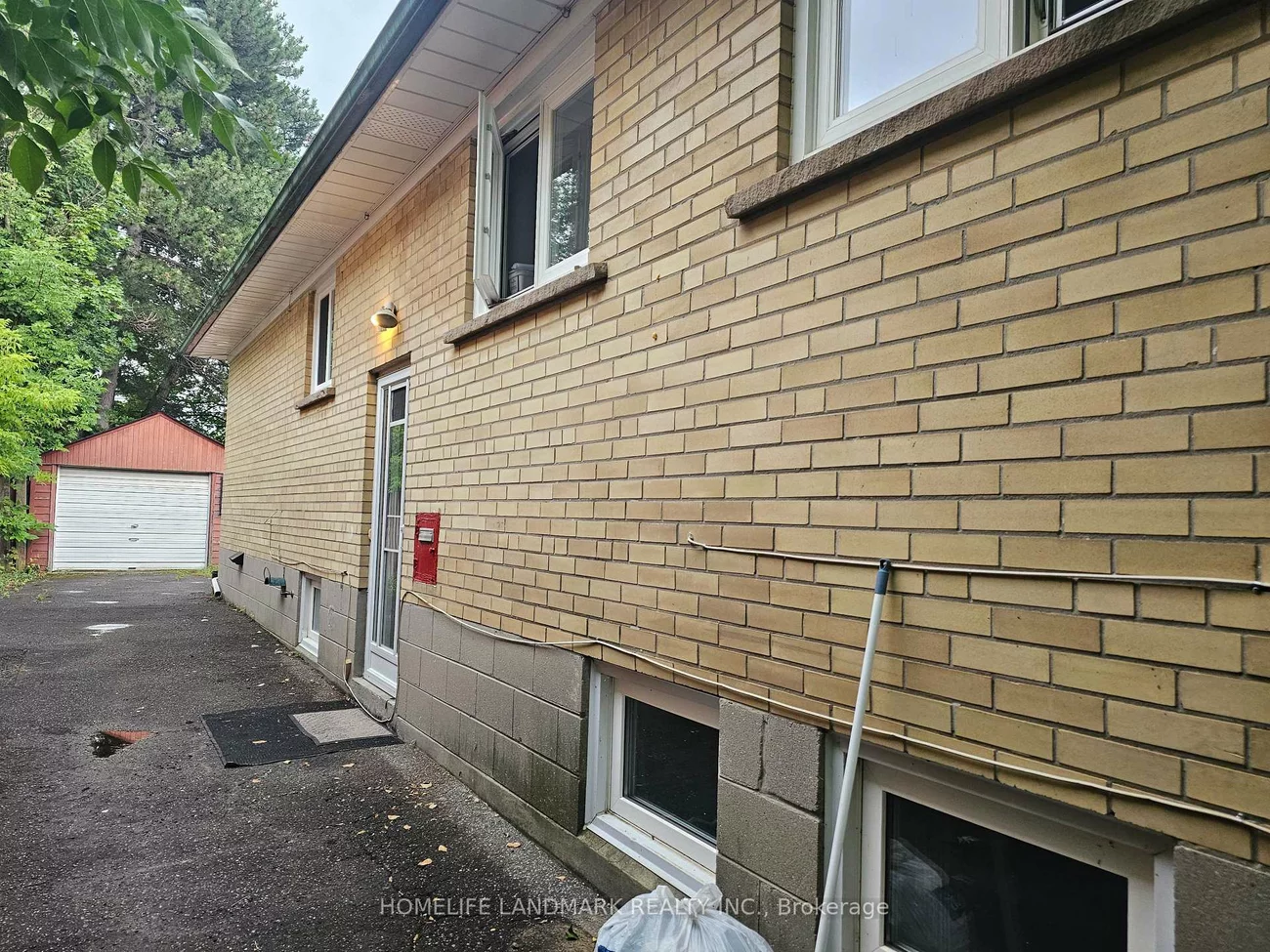 155, Churchill, Willowdale West, Toronto