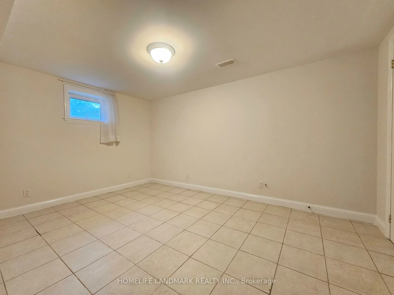 155, Churchill, Willowdale West, Toronto