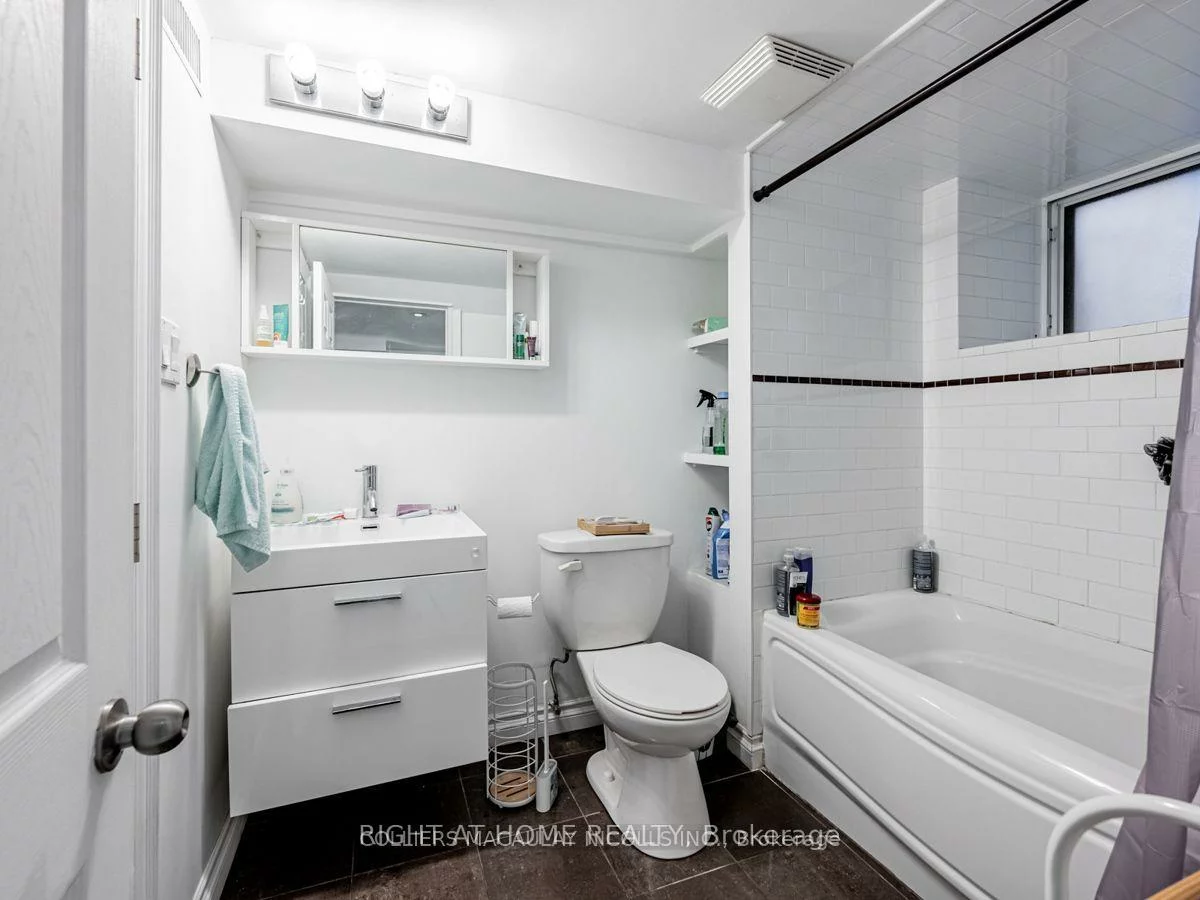 1069, College, Little Portugal, Toronto