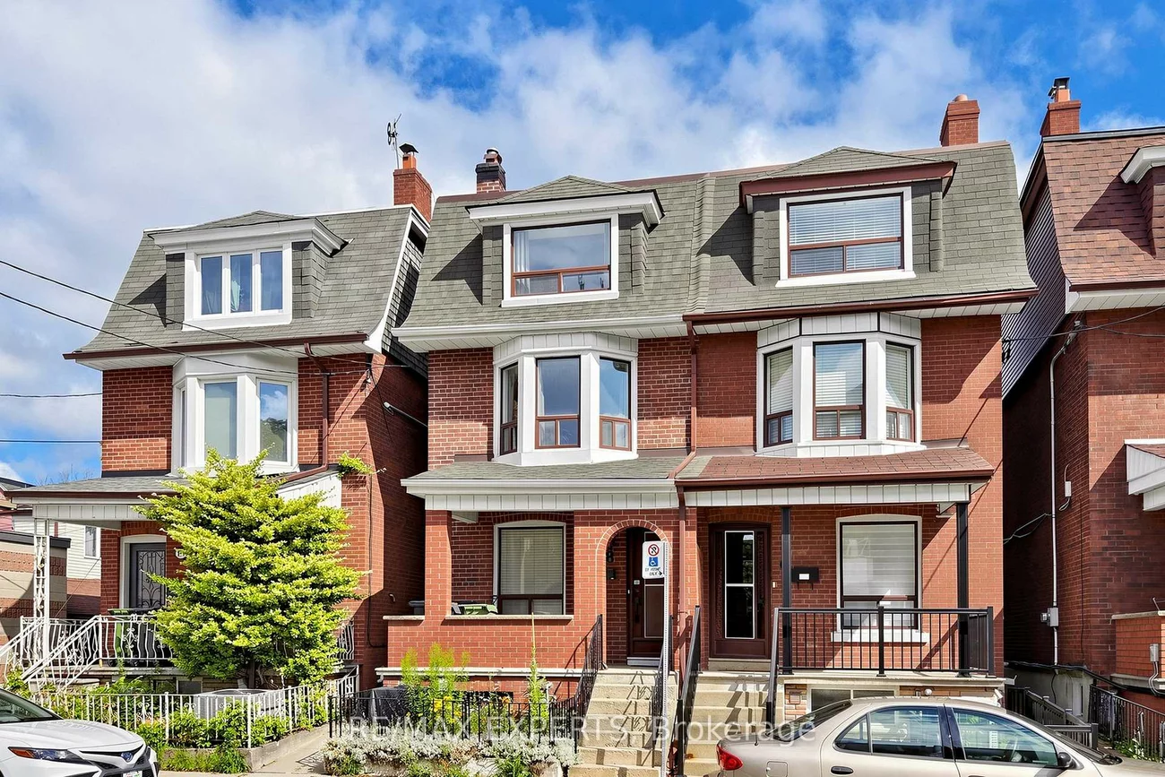 8, Parr, Little Portugal, Toronto