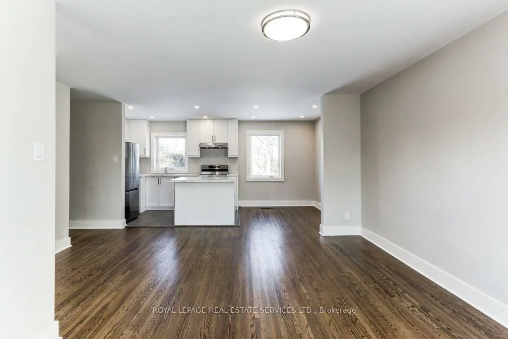 158, Finch, Willowdale East, Toronto