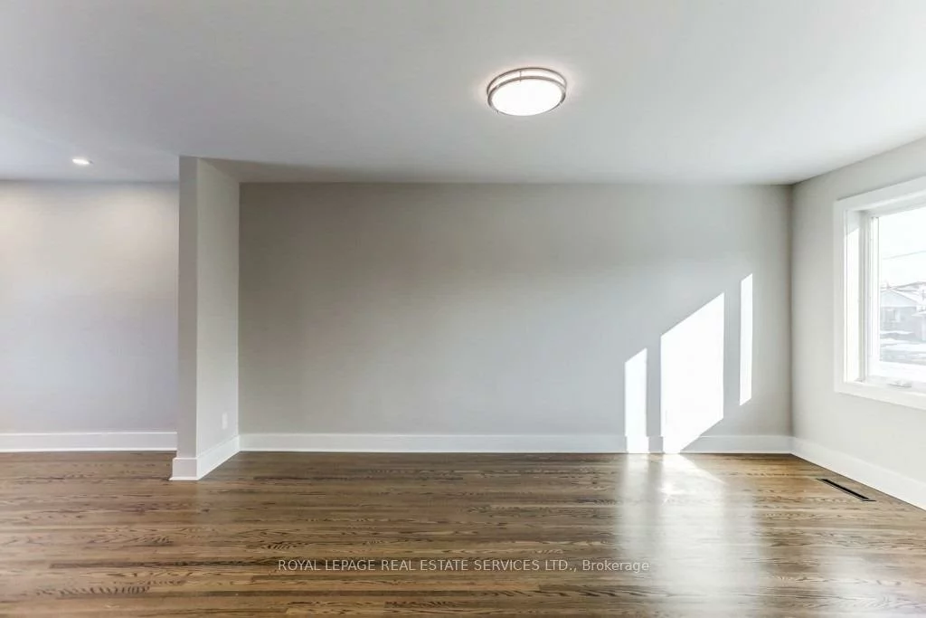 158, Finch, Willowdale East, Toronto